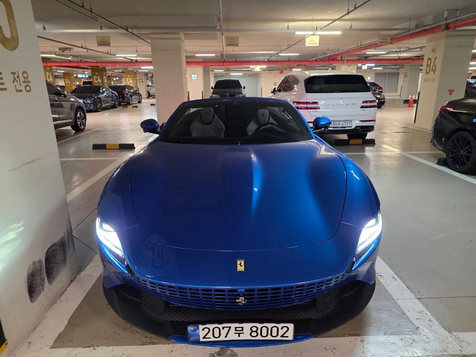 Ferrari Roma 2024