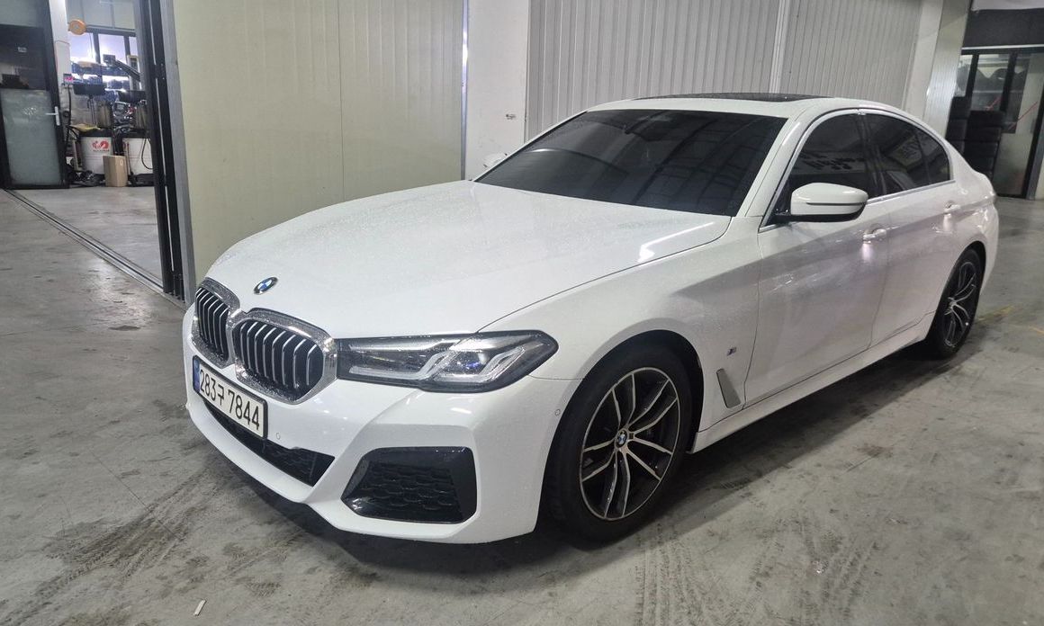 BMW 5-Series 2021