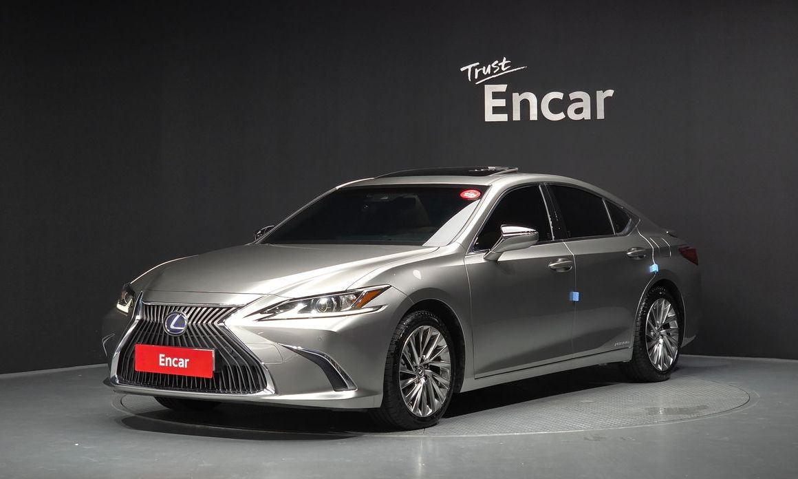Lexus ES 2019