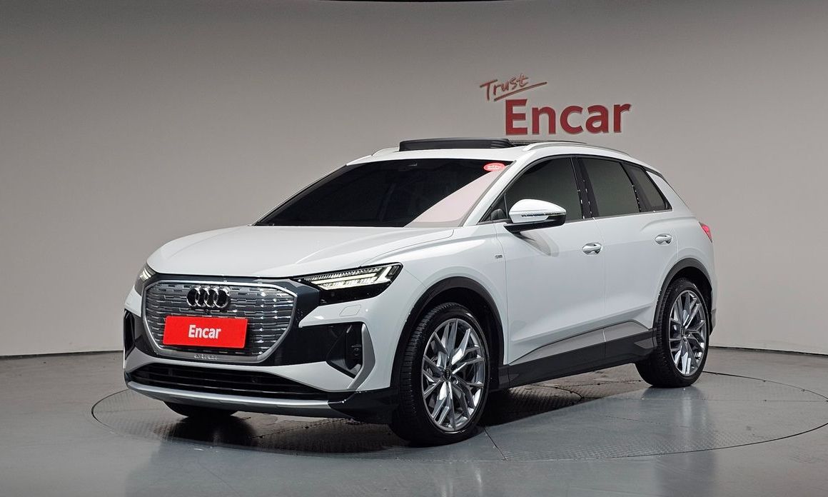 Audi Q4 e-tron 2025