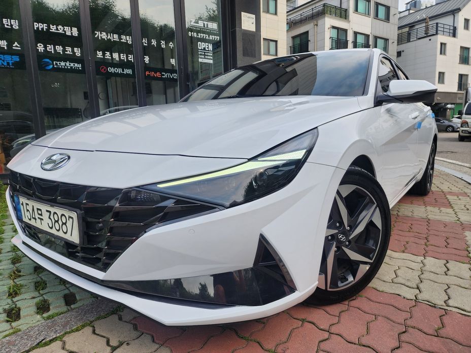 Hyundai AVANTE 2021
