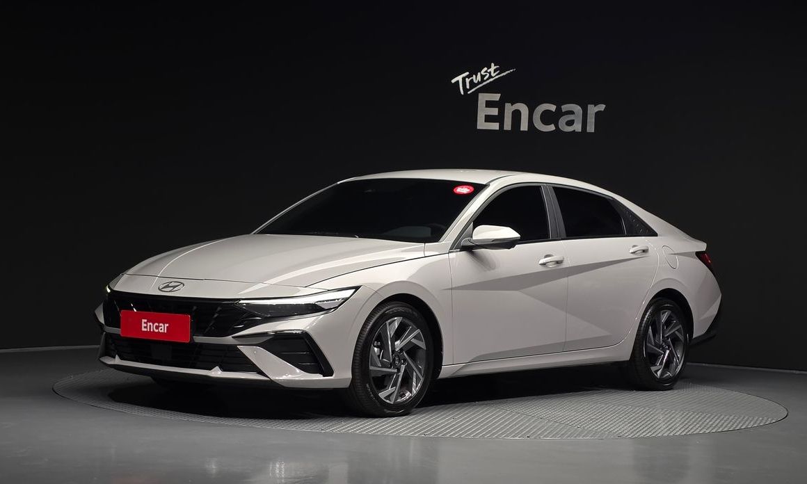 Hyundai AVANTE 2024