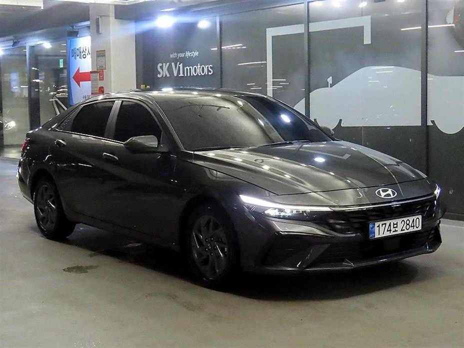 Hyundai AVANTE 2024