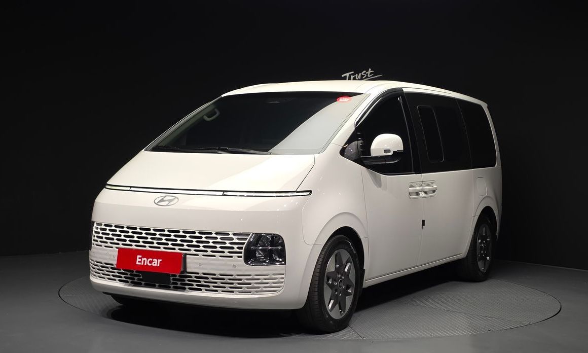 Hyundai Staria 2025