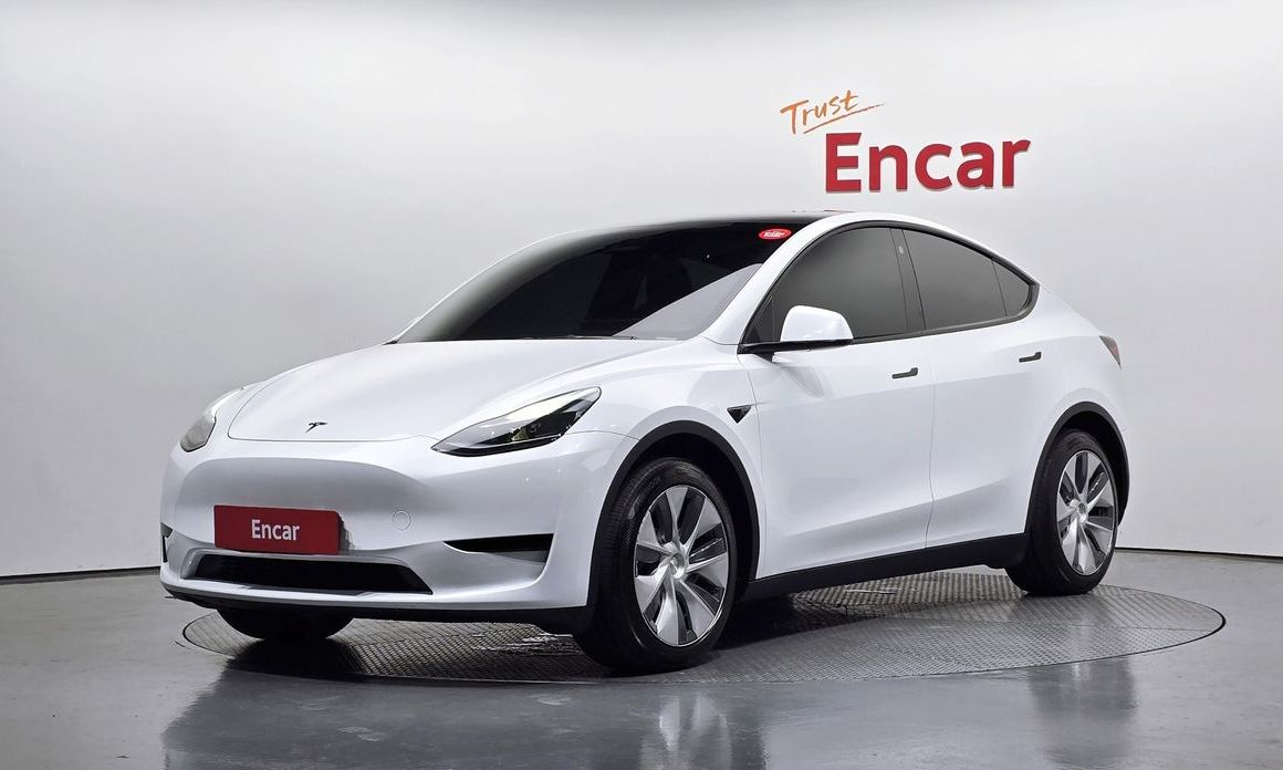 Tesla Model Y 2023
