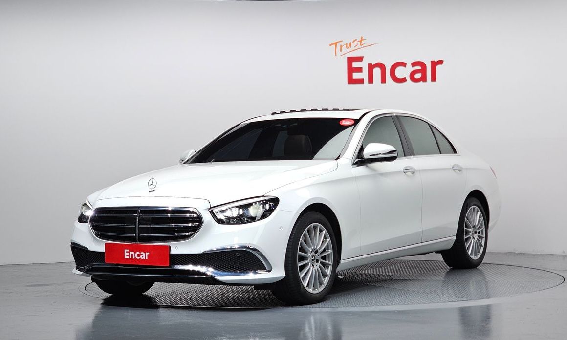 Mercedes-Benz E-Class 2021