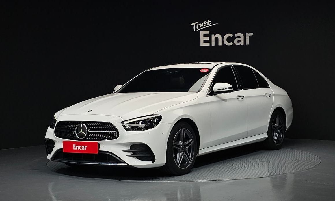 Mercedes-Benz E-Class 2023