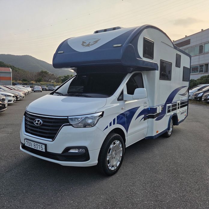 Hyundai Starex 2021