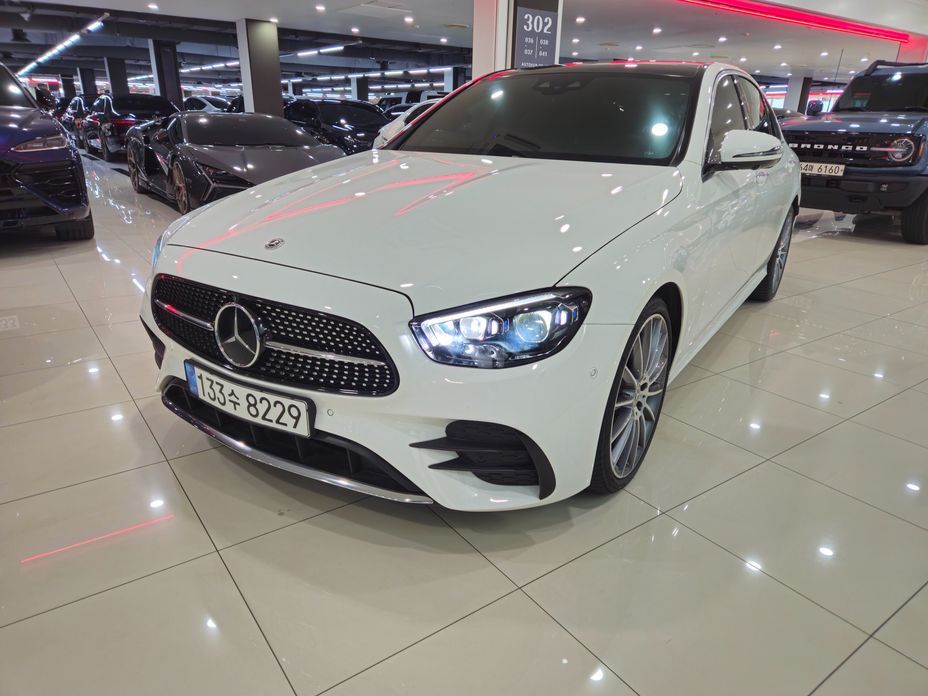 Mercedes-Benz E-Class 2022