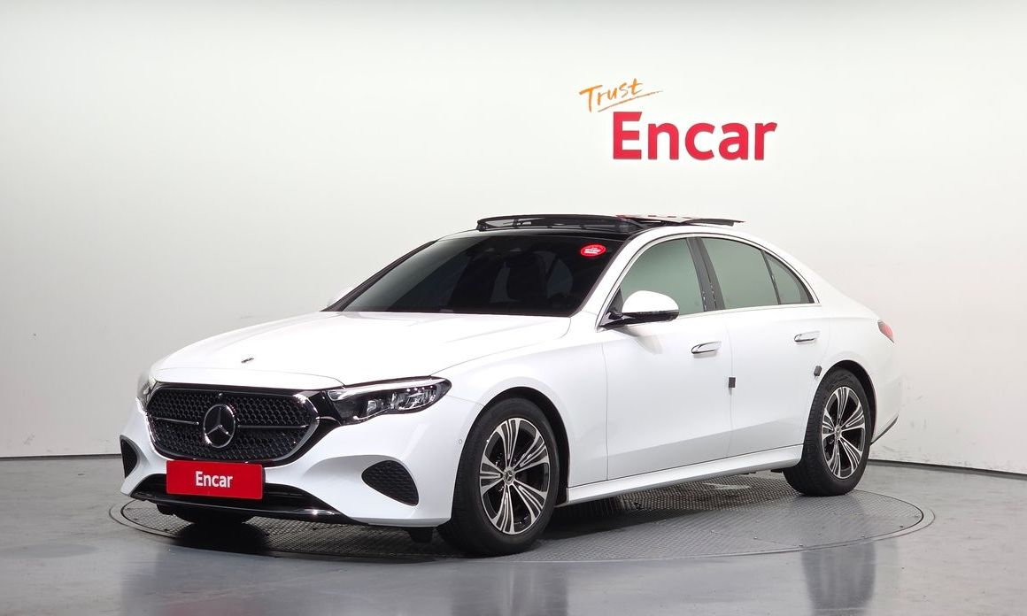 Mercedes-Benz E-Class 2024