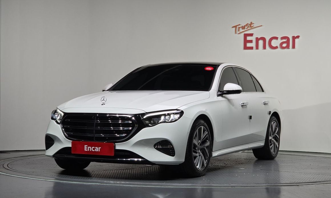 Mercedes-Benz E-Class 2024