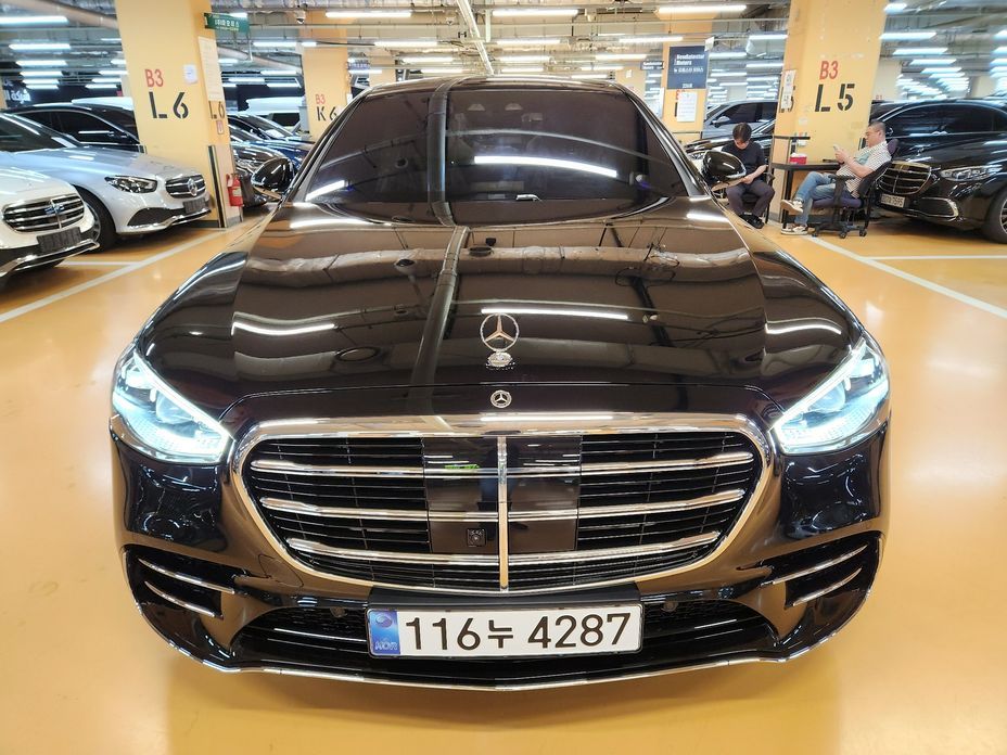 Mercedes-Benz S-Class 2026