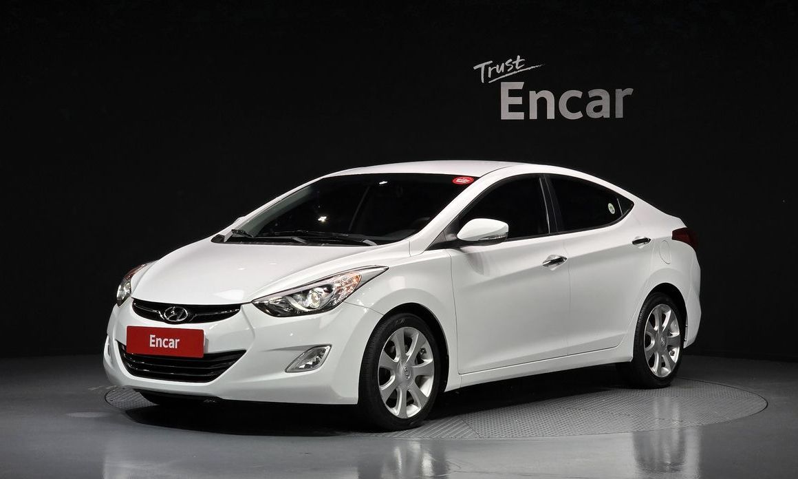 Hyundai AVANTE 2011