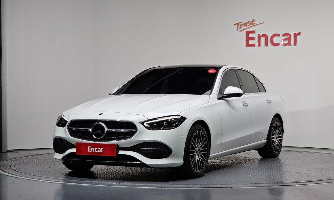 Mercedes-Benz C-Class 2024