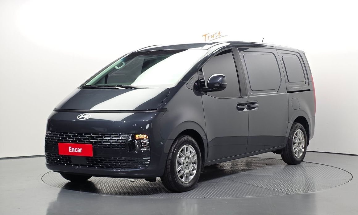 Hyundai Staria 2025