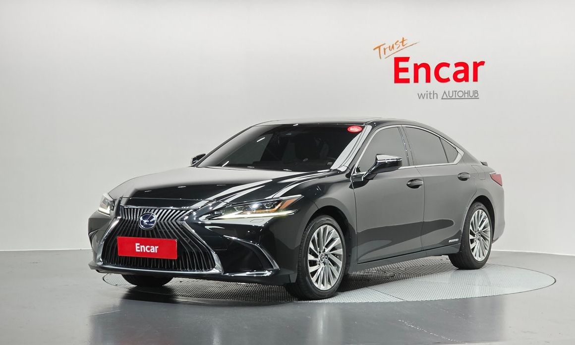Lexus ES 2021