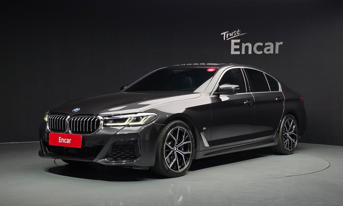 BMW 5-Series 2023