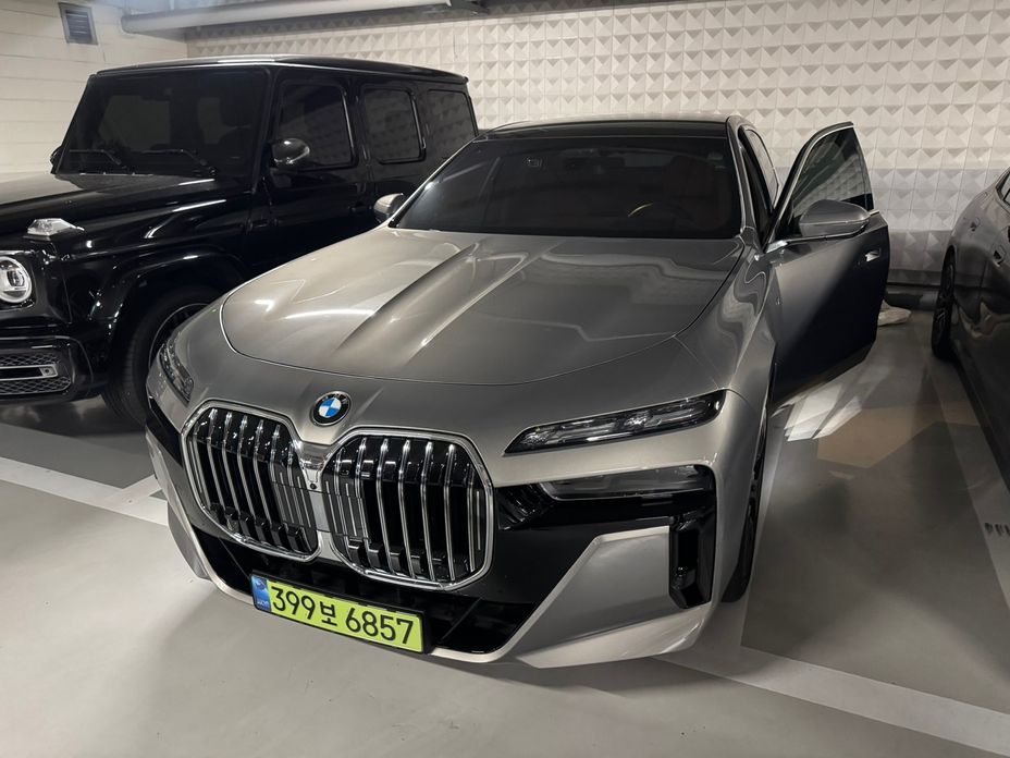 BMW 7-Series 2025