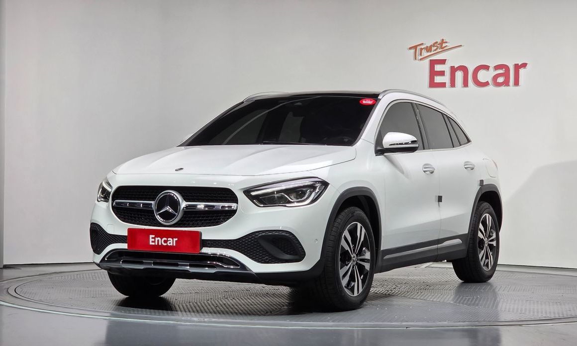 Mercedes-Benz GLA-Class 2021