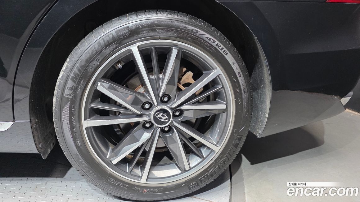 Hyundai Grandeur 2021