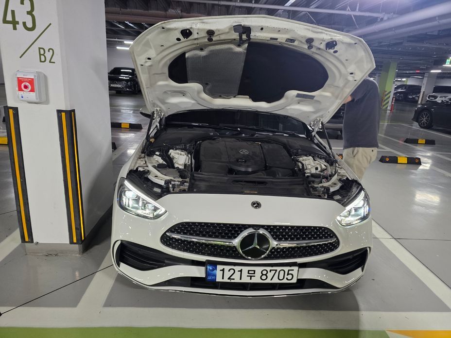 Mercedes-Benz C-Class 2023