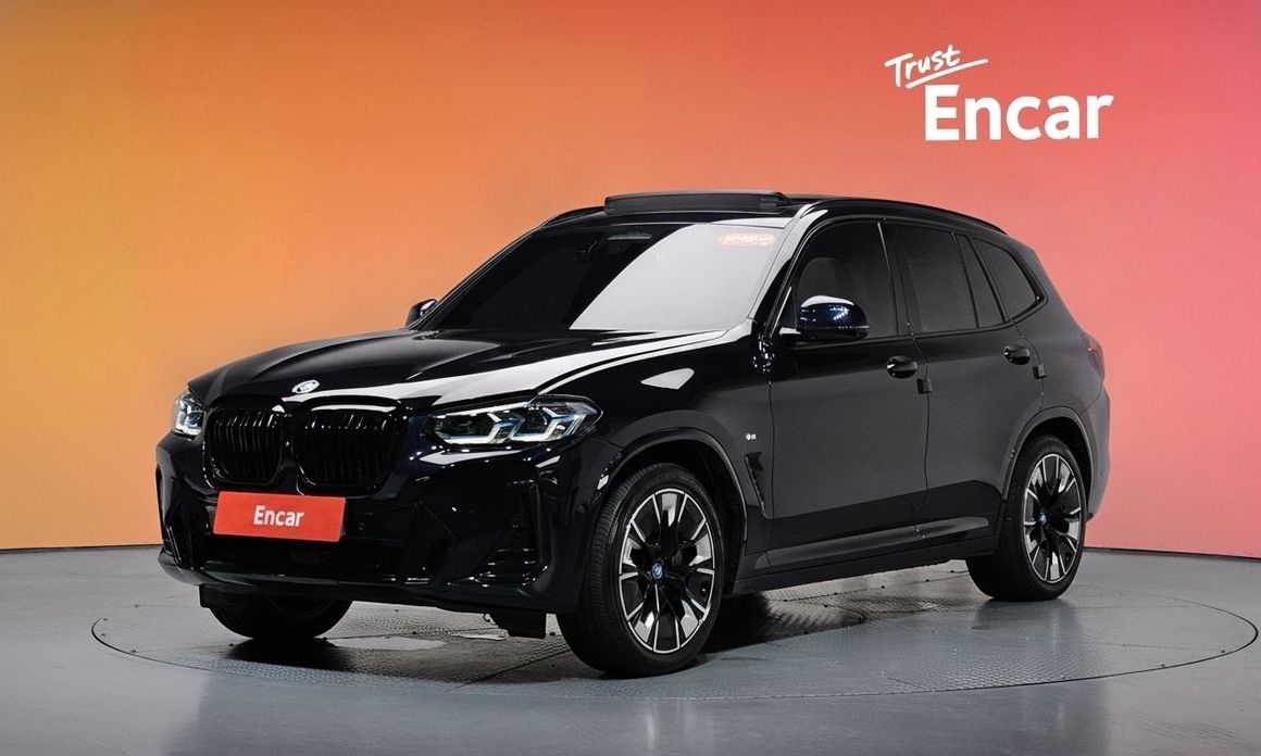 BMW iX3 2024