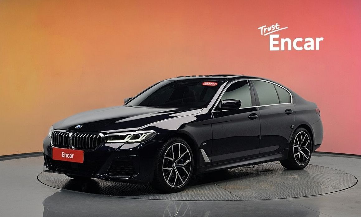 BMW 5-Series 2023