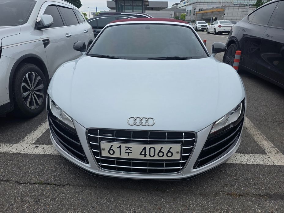 Audi R8 2011