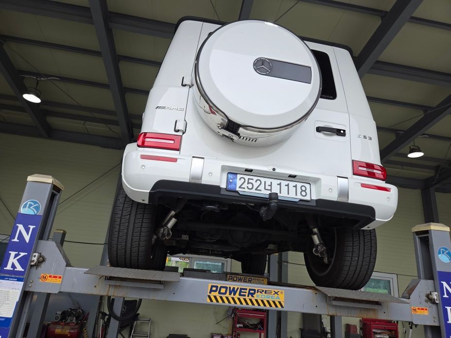 Mercedes-Benz G-Class 2025