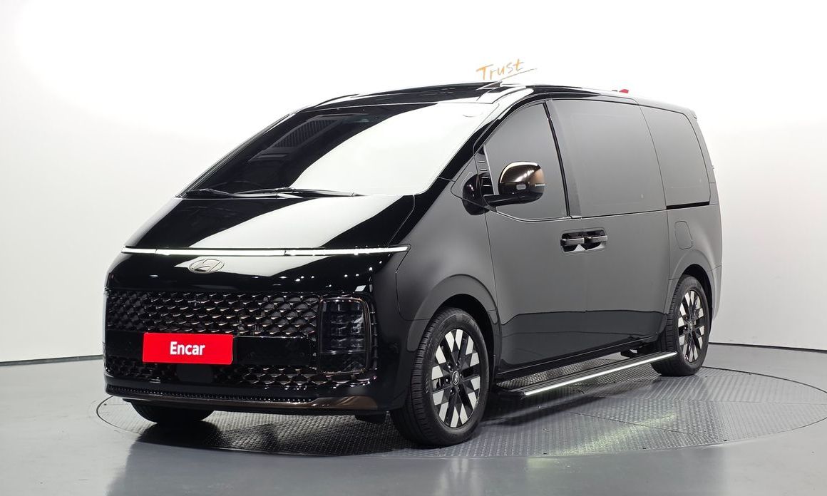 Hyundai Staria 2025