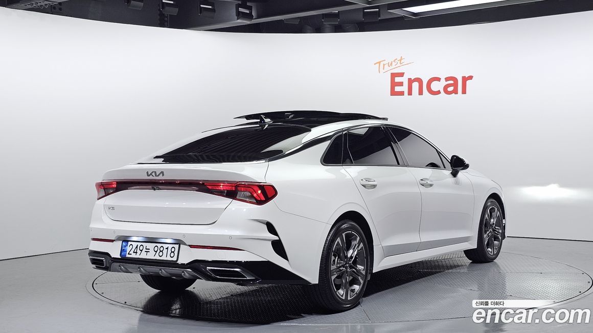 Kia K5 2023