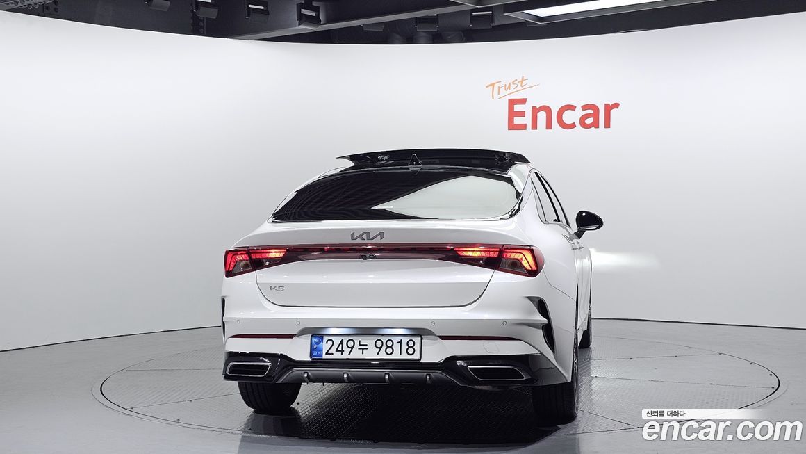 Kia K5 2023