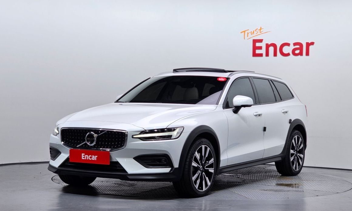 Volvo V60 2022