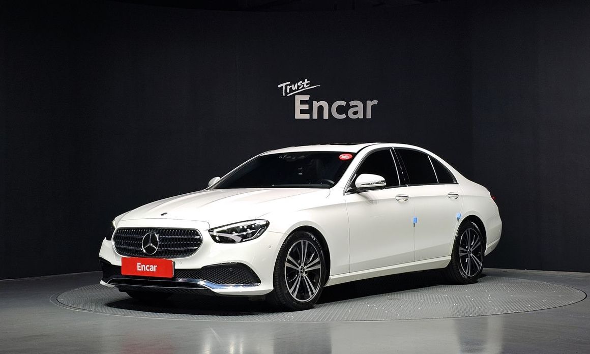 Mercedes-Benz E-Class 2021