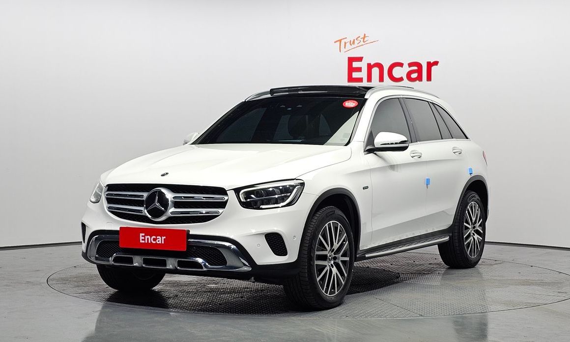 Mercedes-Benz GLC-Class 2021