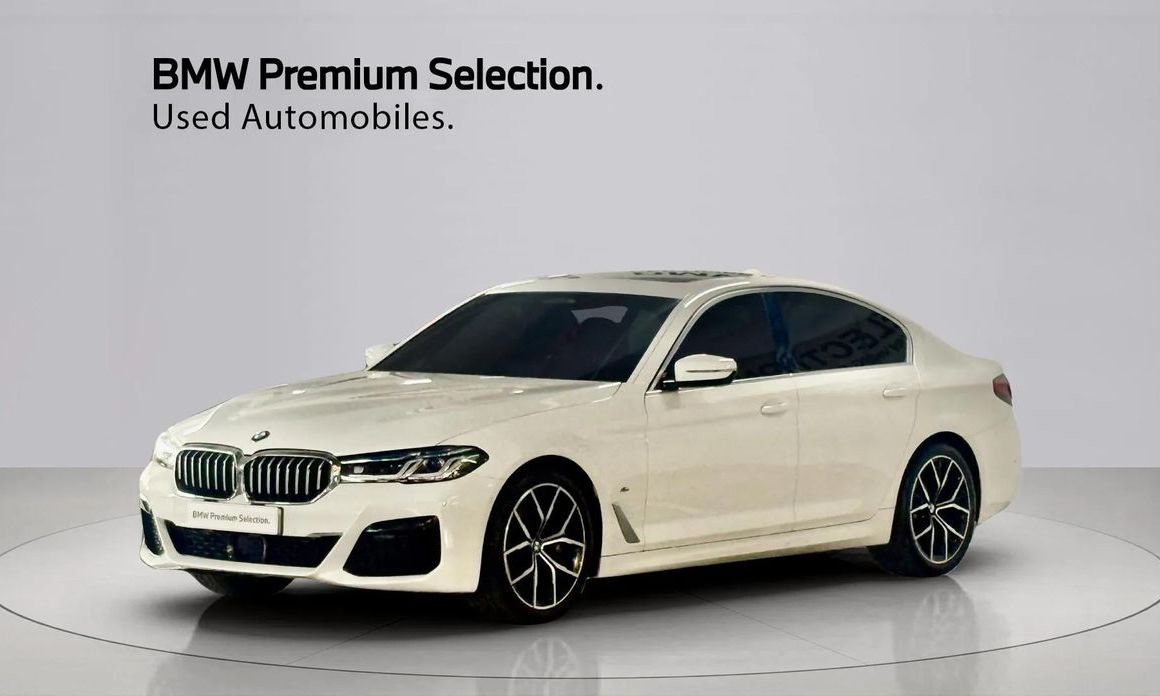 BMW 5-Series 2023