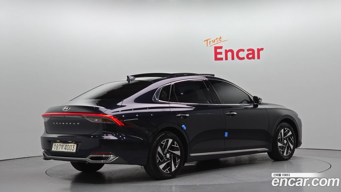 Hyundai Grandeur 2022