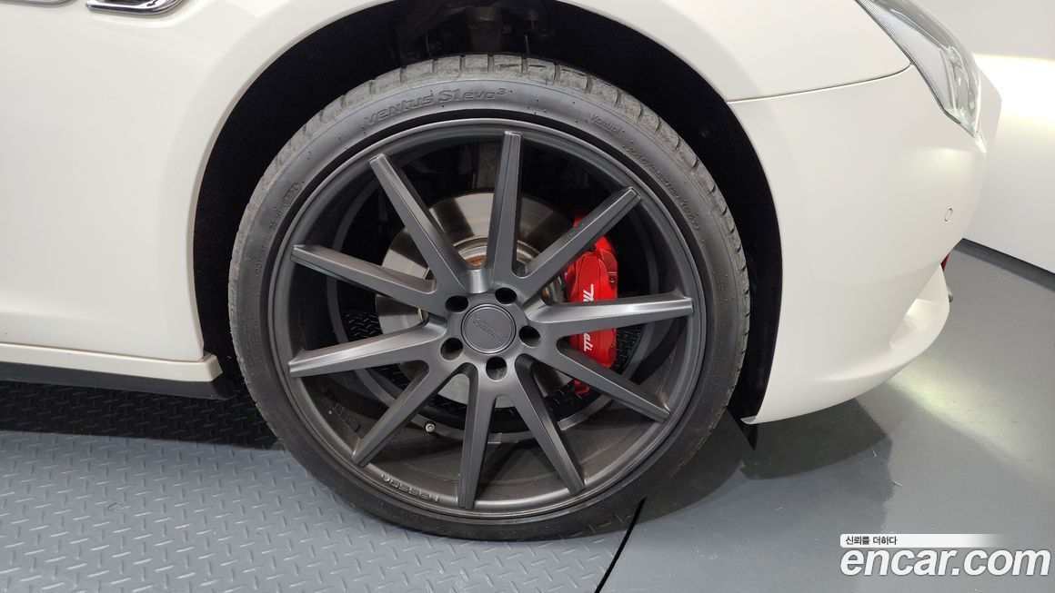 Maserati Quattroporte 2017