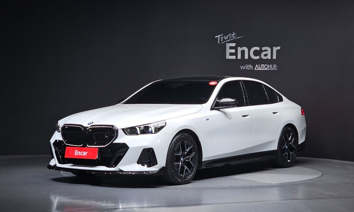 BMW 5-Series 2024