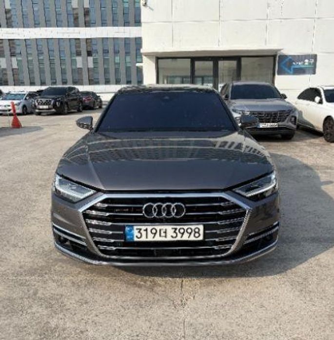 Audi A8 2021