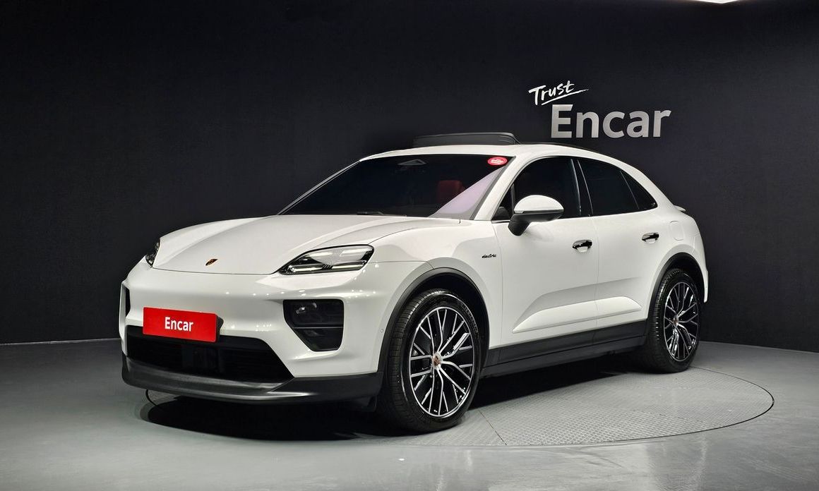 Porsche Macan 2025