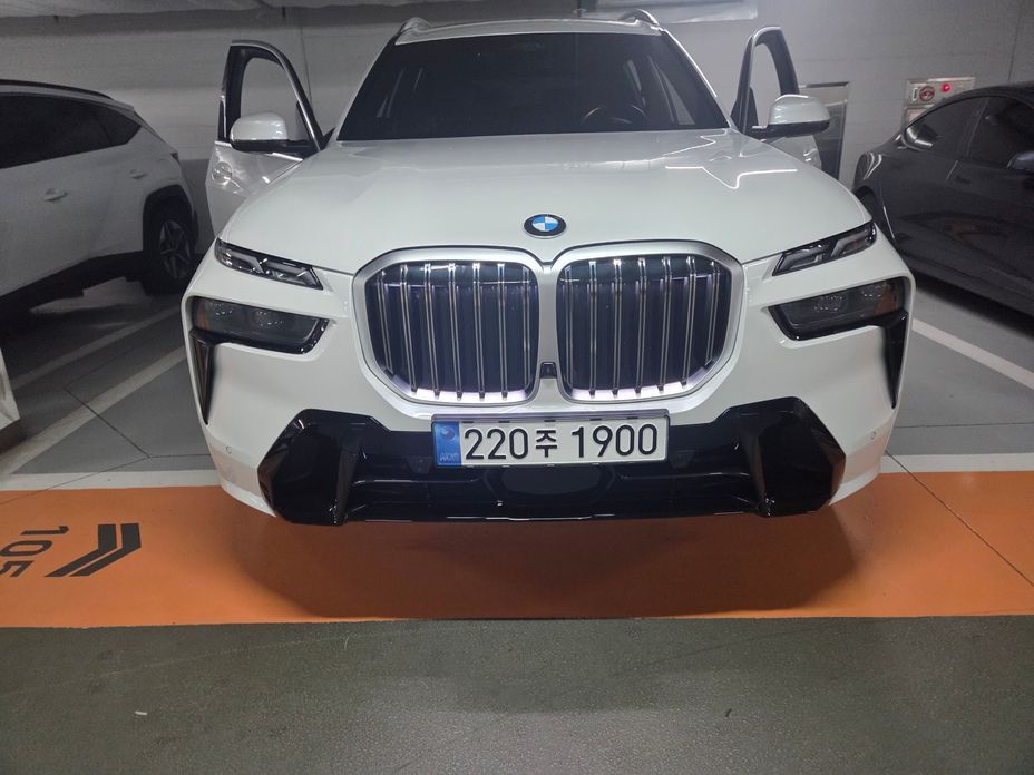 BMW X7 2024