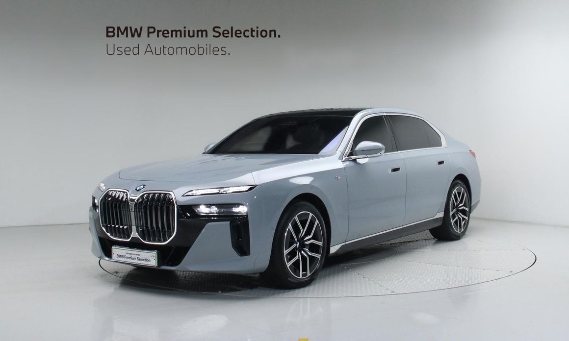 BMW 7-Series 2024