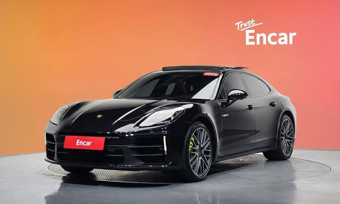 Porsche Panamera 2025