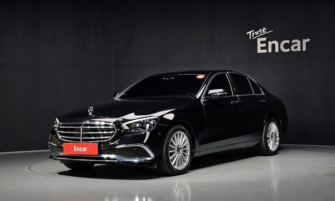 Mercedes-Benz E-Class 2021
