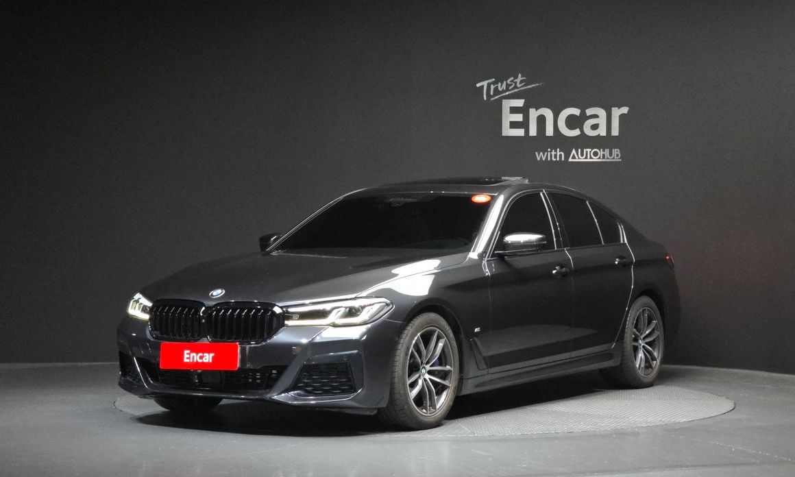 BMW 5-Series 2023
