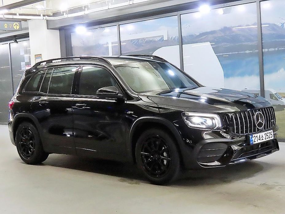 Mercedes-Benz GLB-Class 2023