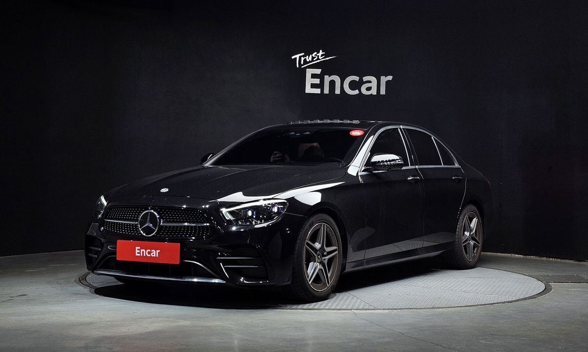 Mercedes-Benz E-Class 2023