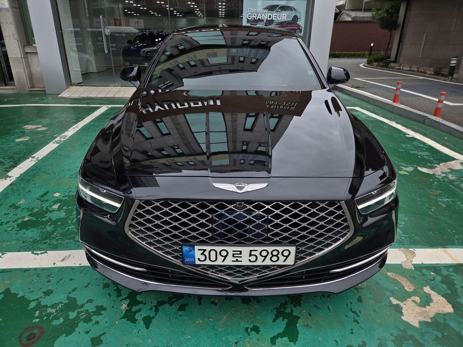 Genesis G90 2021