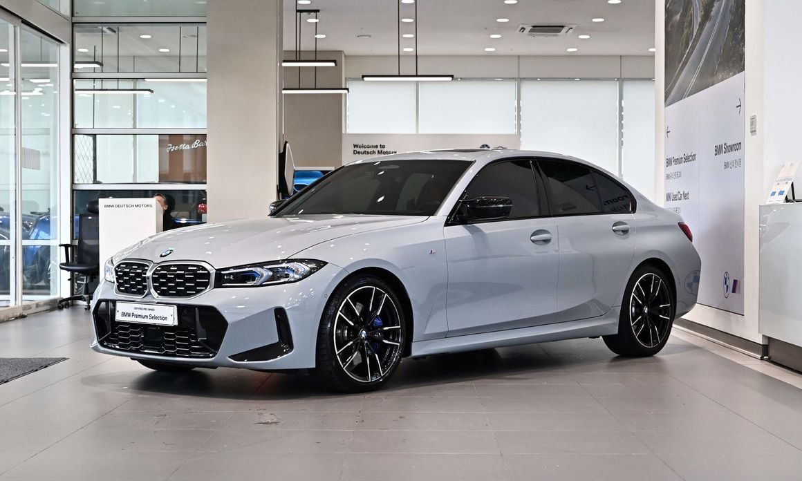 BMW 3-Series 2023